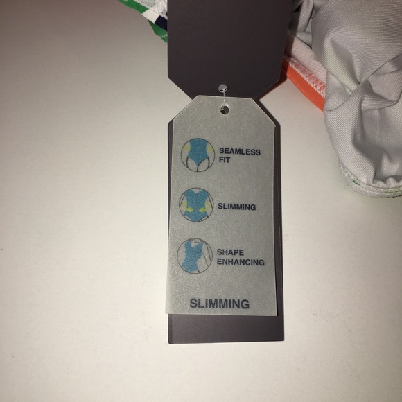 Nautica swimsuit one piece Size M New W/tags - Picture 4 of 6